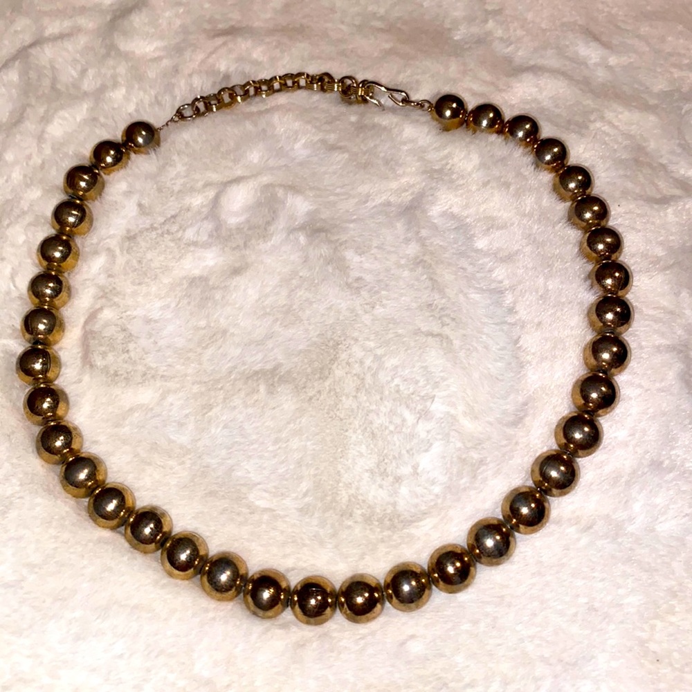 Vintage gold bead necklace